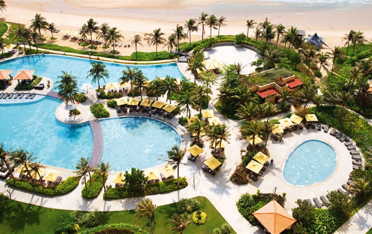 THE GRAND HỒ TRÀM STRIP 4