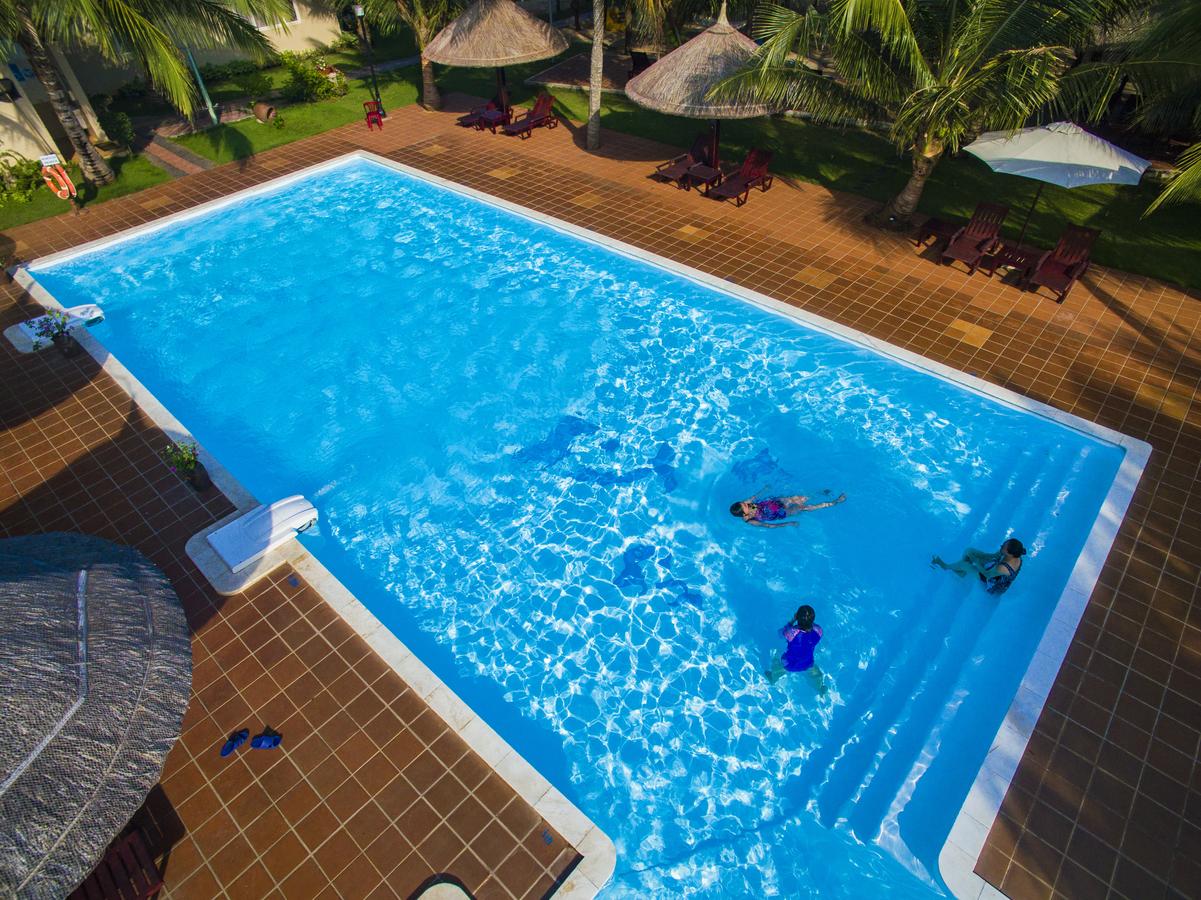 HƯƠNG PHONG - HỒ CỐC BEACH RESORT  2