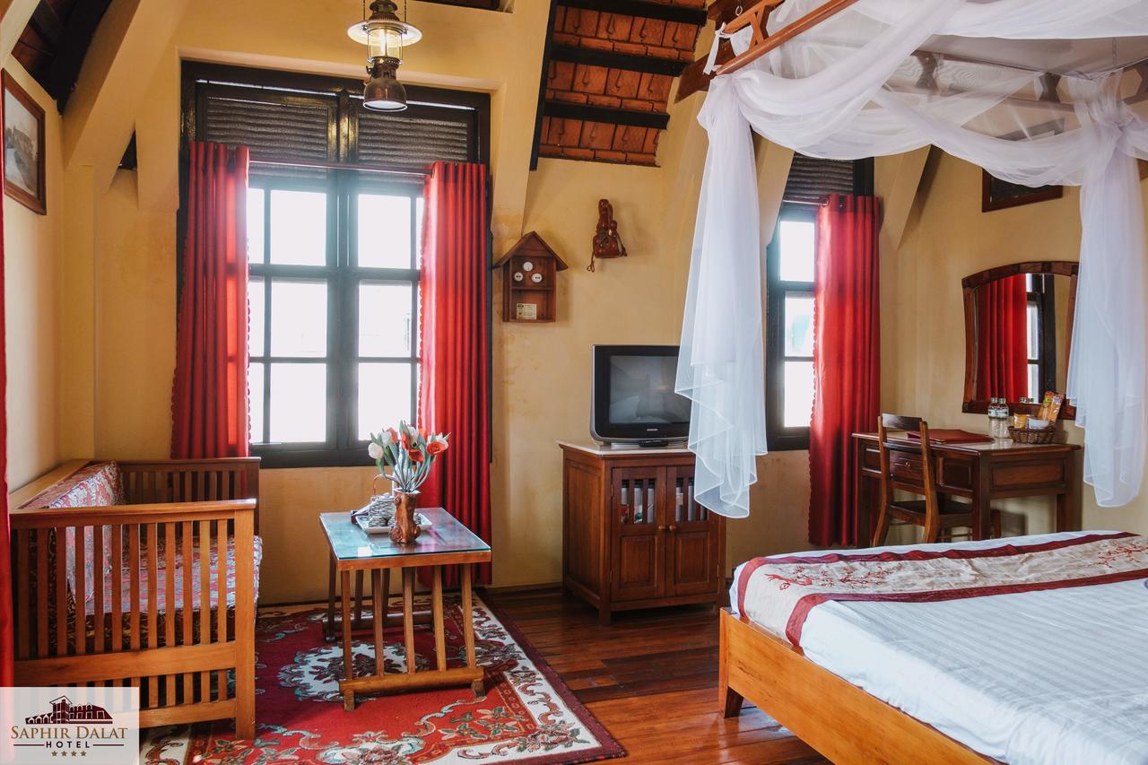 SAPHIR DA LAT  3