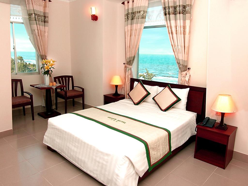 GREEN HOTEL 