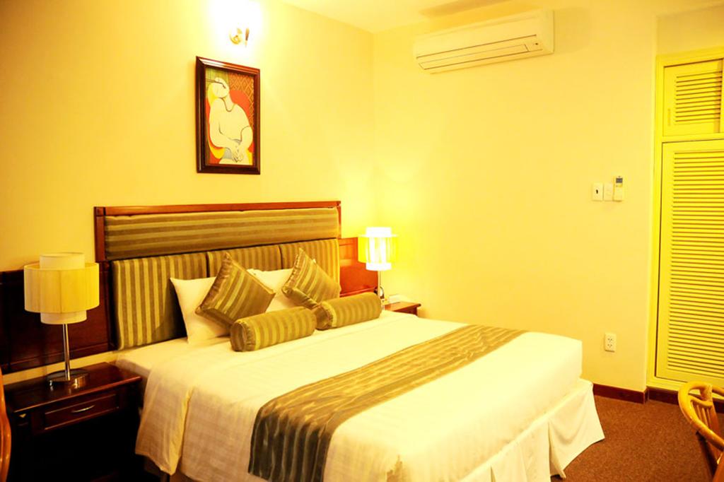 THE COAST HOTEL