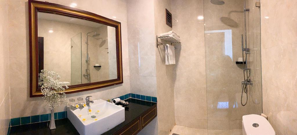 BOULEVARD HOTEL 6